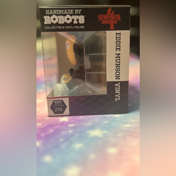 Handmade by Robots Knit Series #206 Stranger Things 4 -Eddie Munson Vinyl Figure - Picture 3 of 7